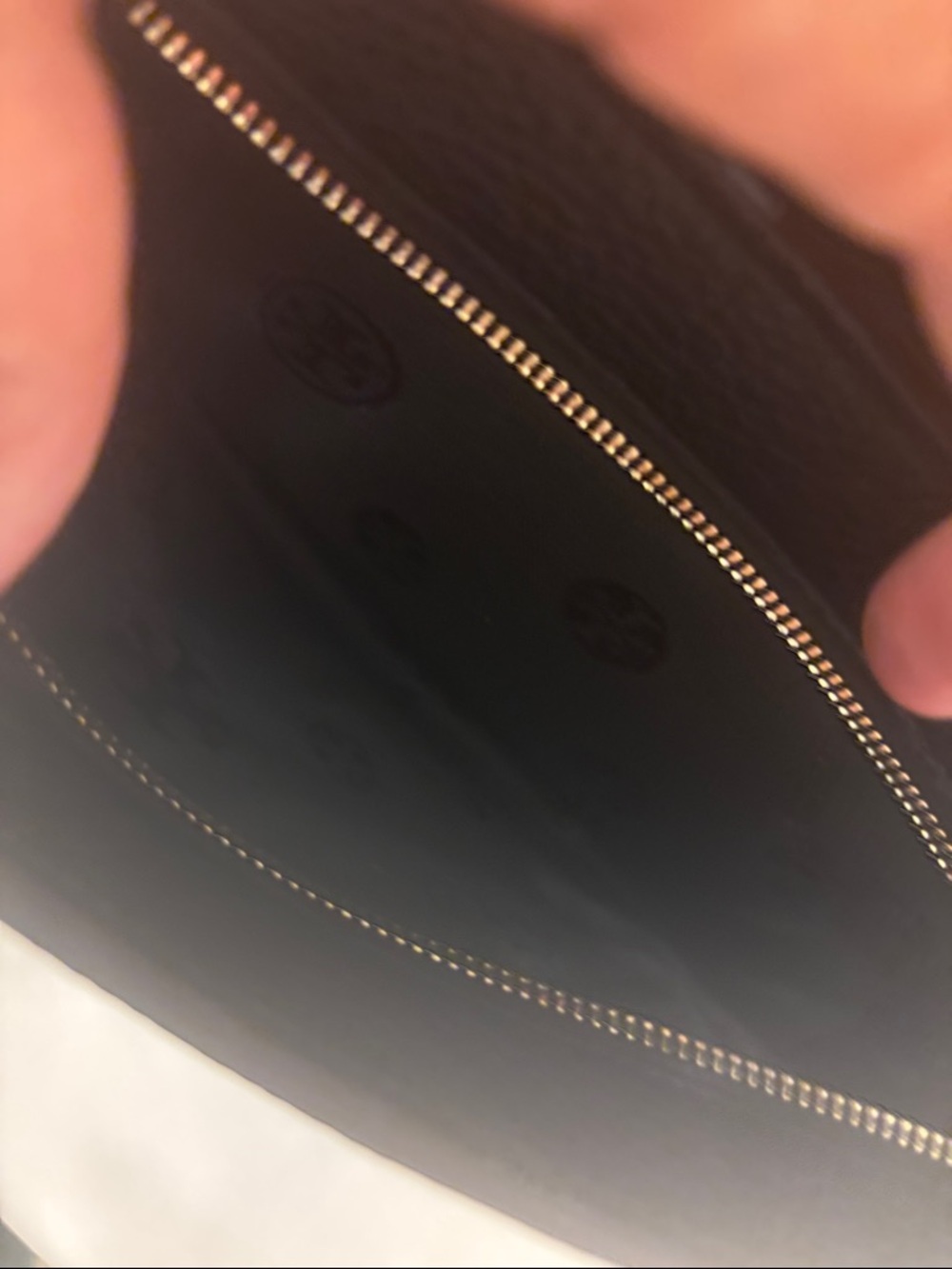 NWT Tory Burch Black Pebbled Leather Crossbody with Gold Logo Accent - Picture 9 of 12